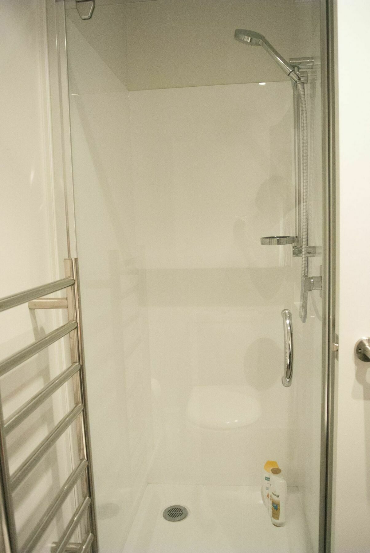 Brand New Apartment With Pool & Gym Auckland Exterior photo