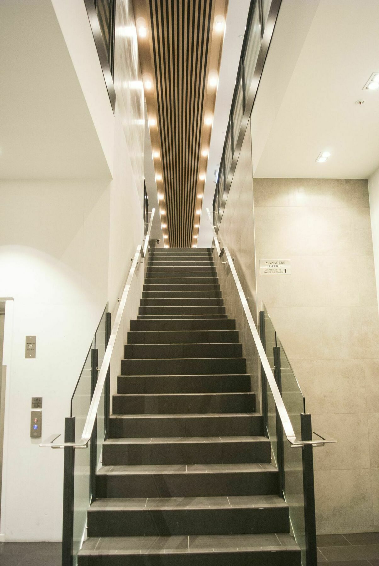 Brand New Apartment With Pool & Gym Auckland Exterior photo